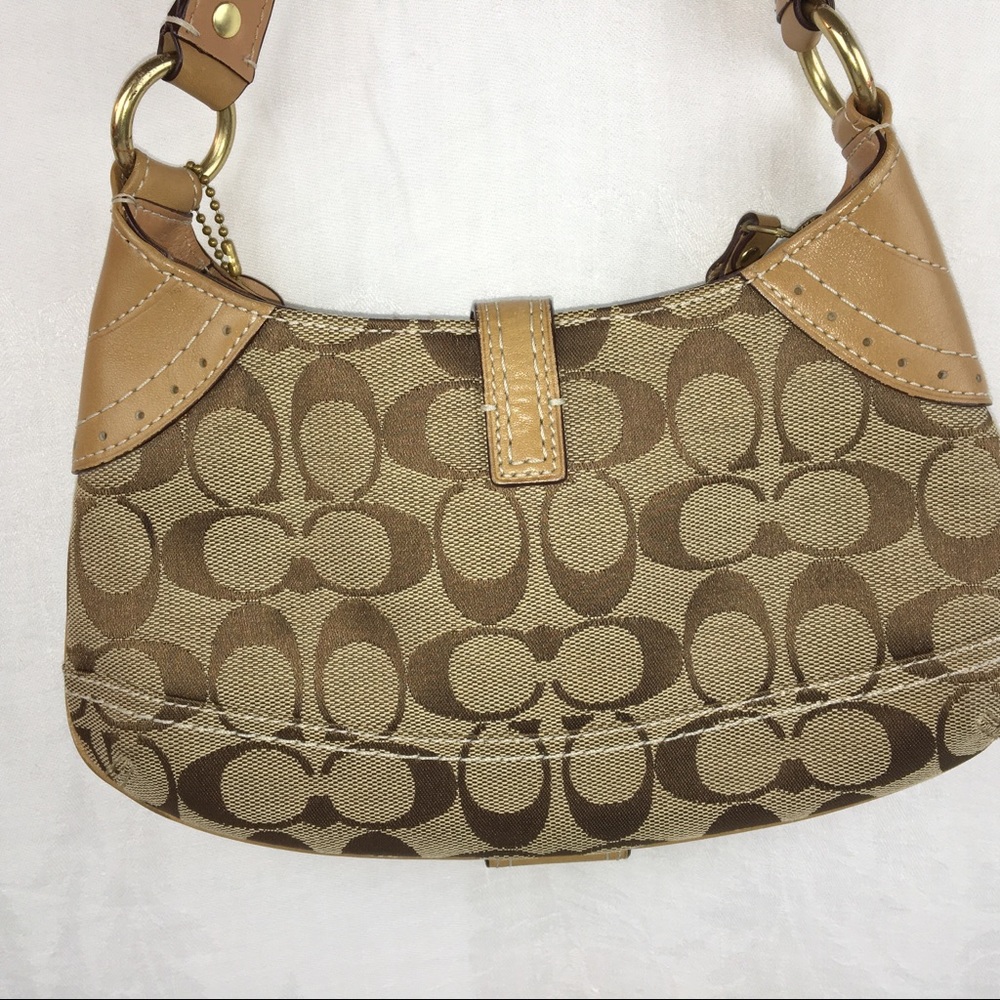 Coach Small Jacquard Signature Bag W/Gold Hardware - Picture 2 of 8